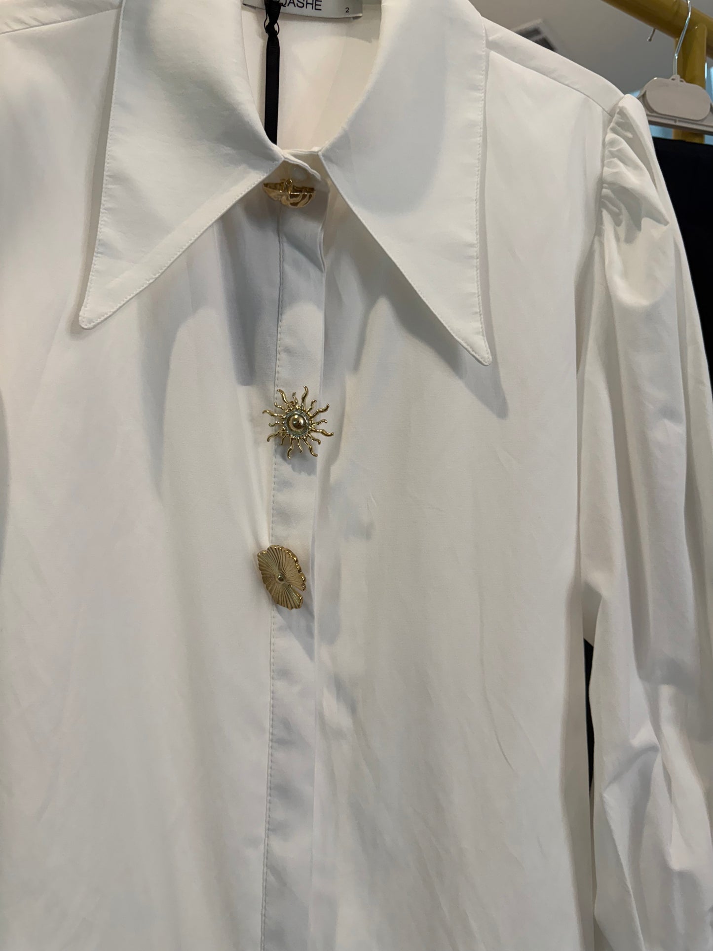Qashe Store white tunic