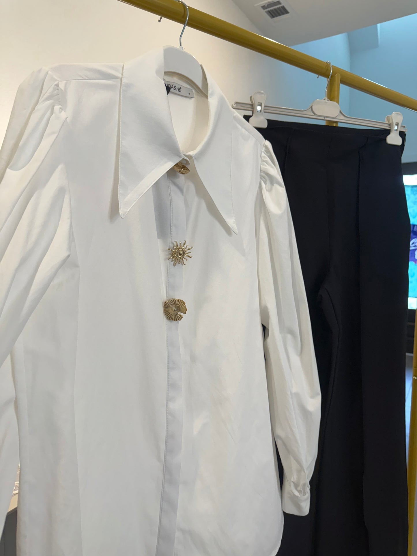 Qashe Store white tunic