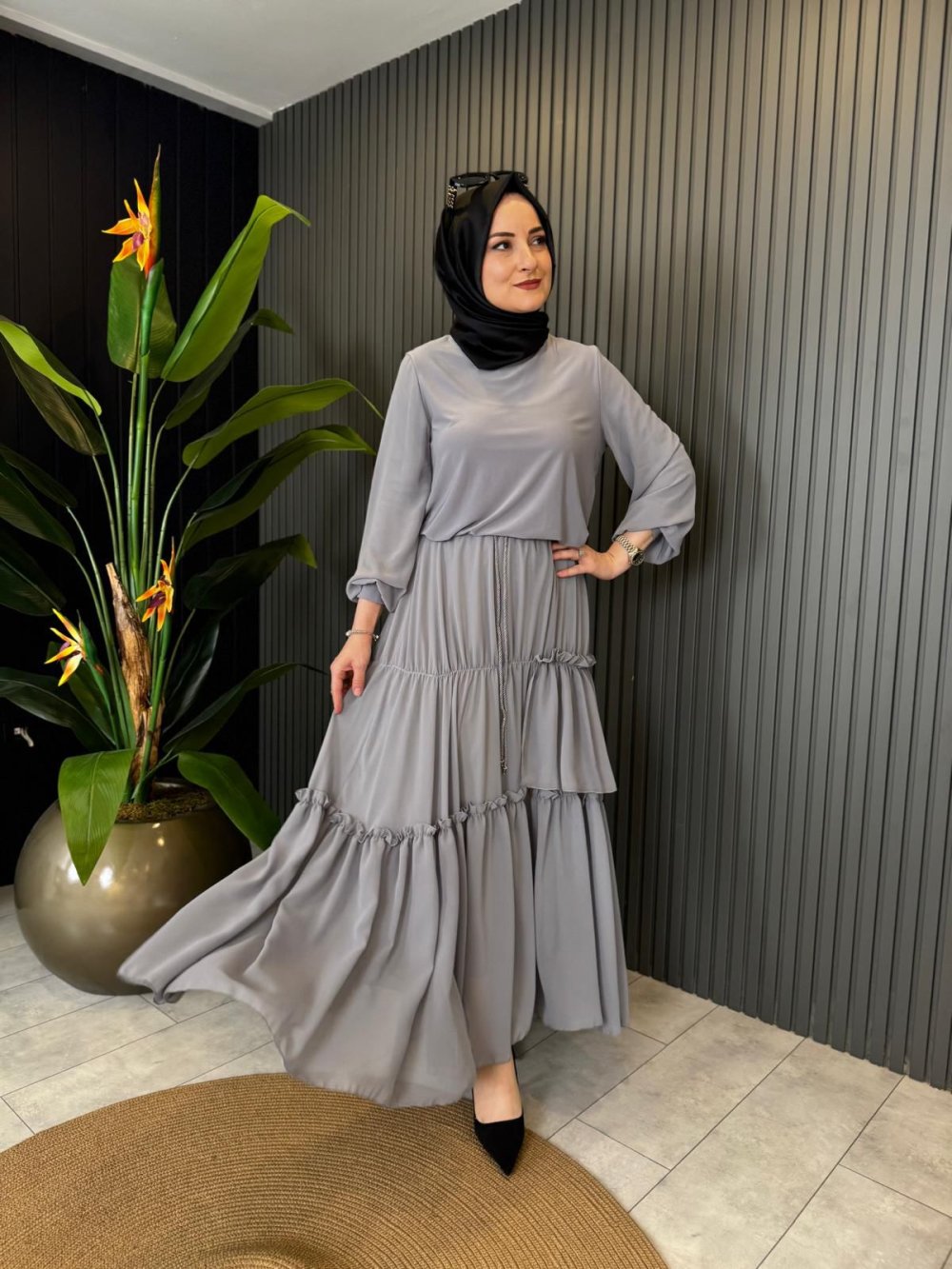 Gray Skirt Set with Chiffon Sleeves