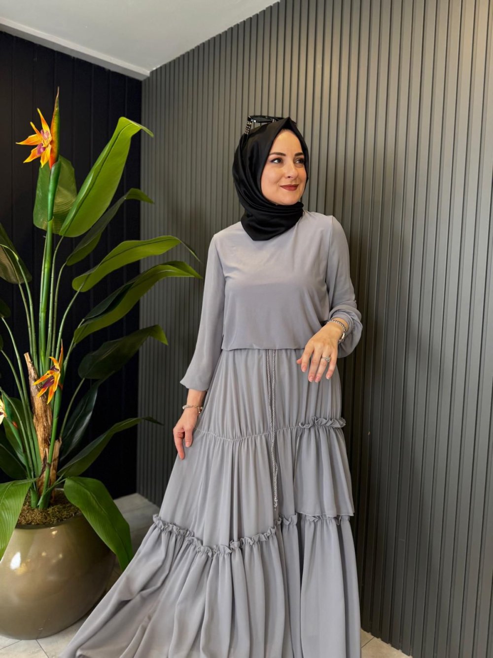 Gray Skirt Set with Chiffon Sleeves