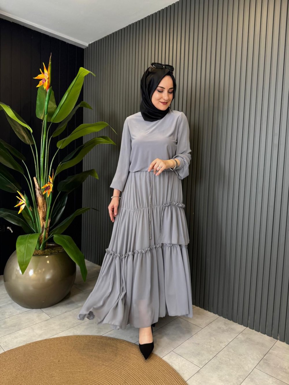 Gray Skirt Set with Chiffon Sleeves