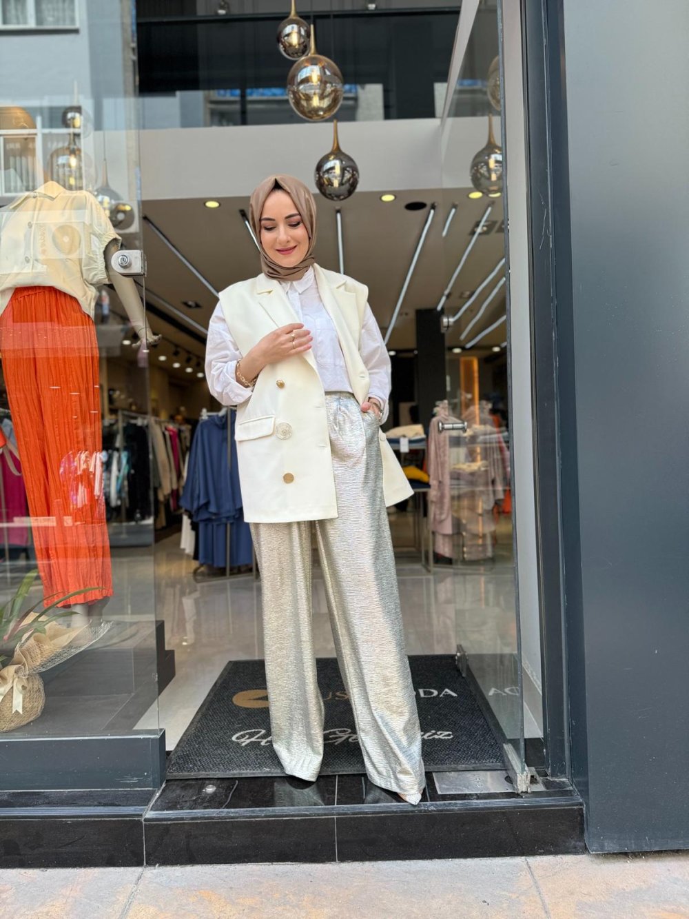 Touche Shiny Palazzo Pants Silver