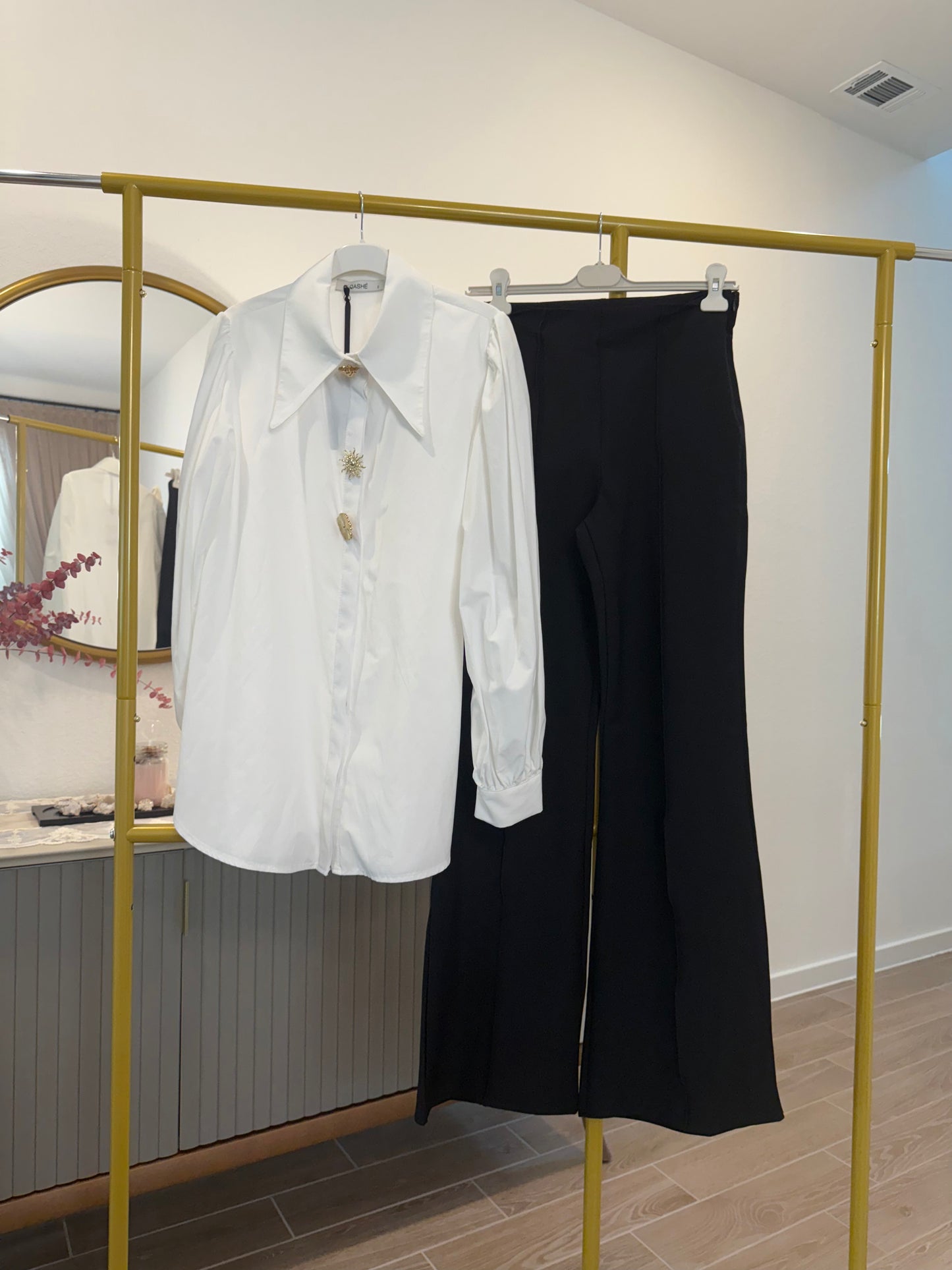 Qashe Store white tunic