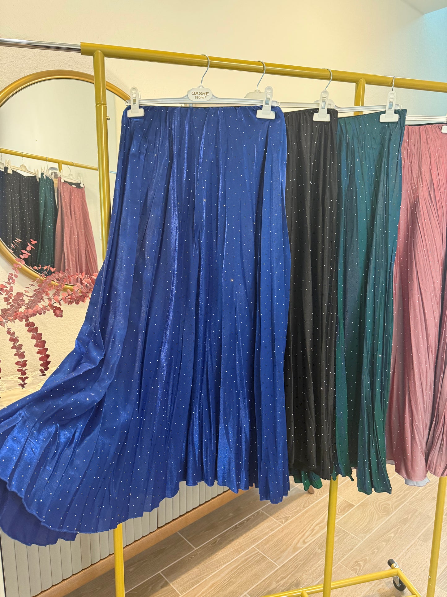 Qashe shinny skirt