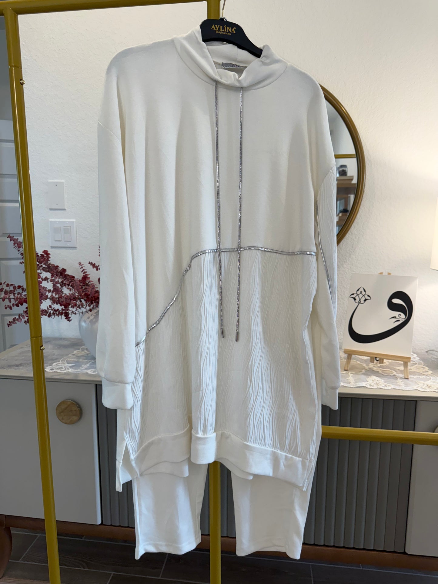 Hooded outfit set