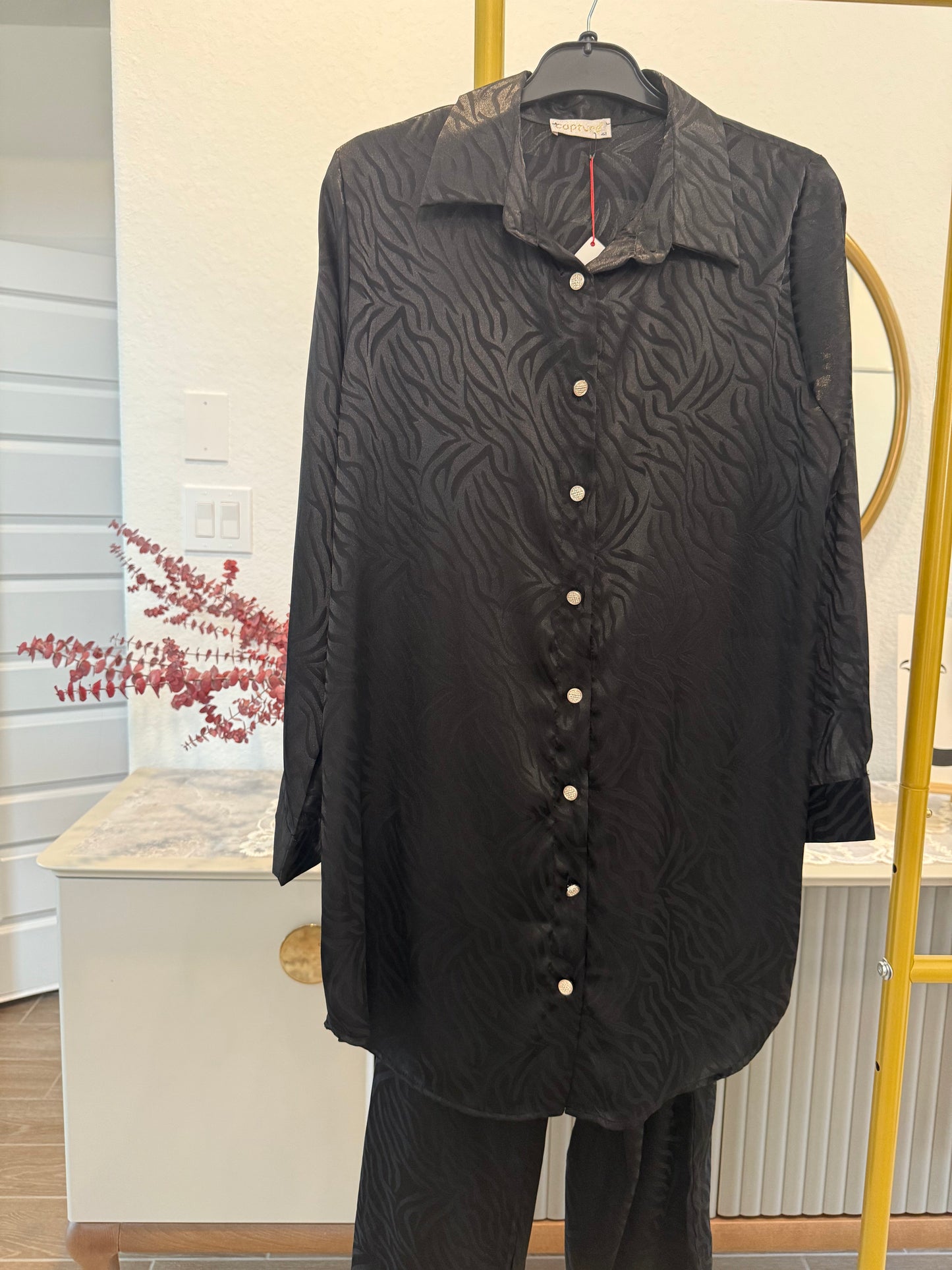Elegant satin-finish tunic sets with a subtle zebra-textured jacquard pattern