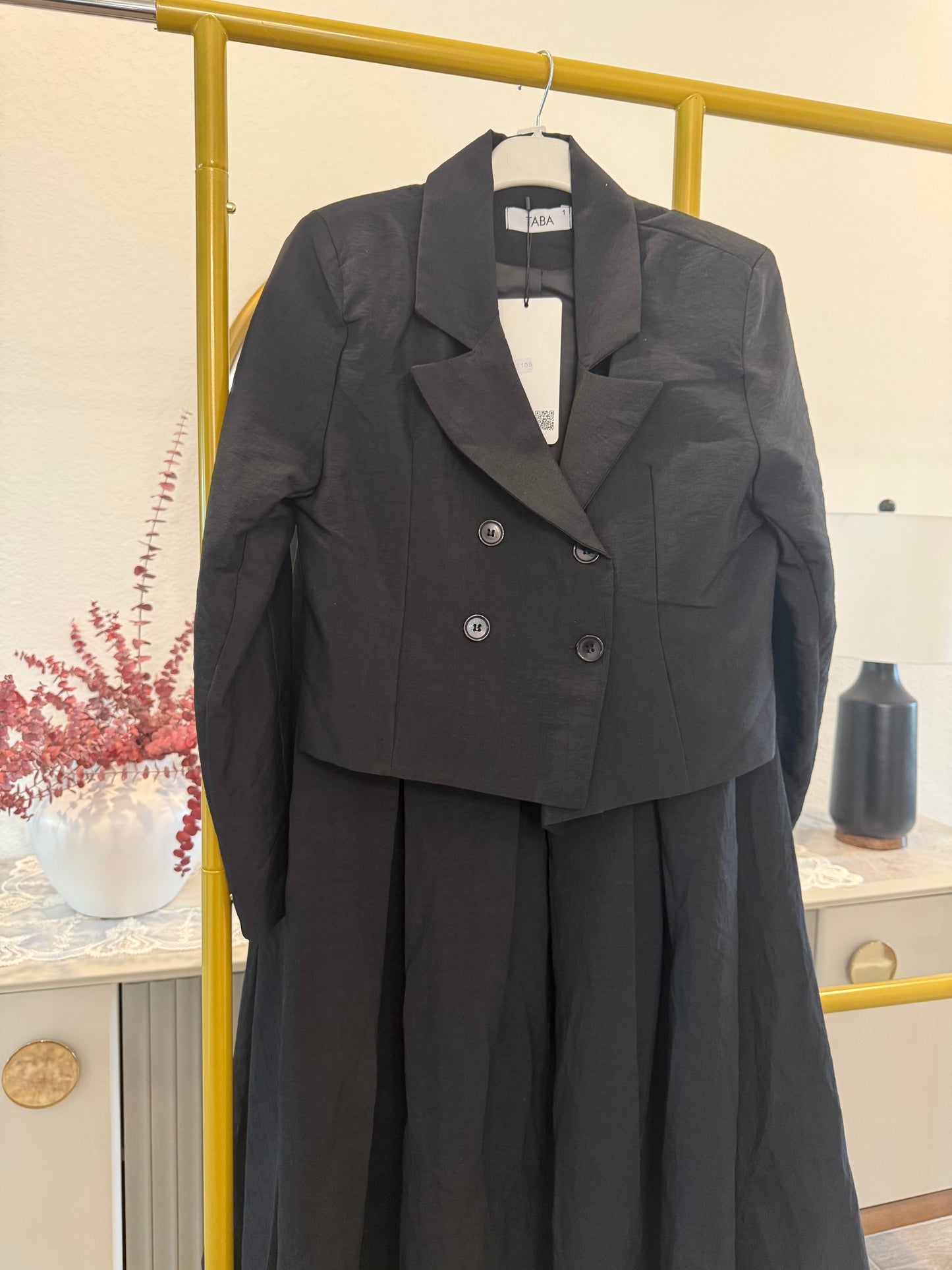 A sophisticated modest set