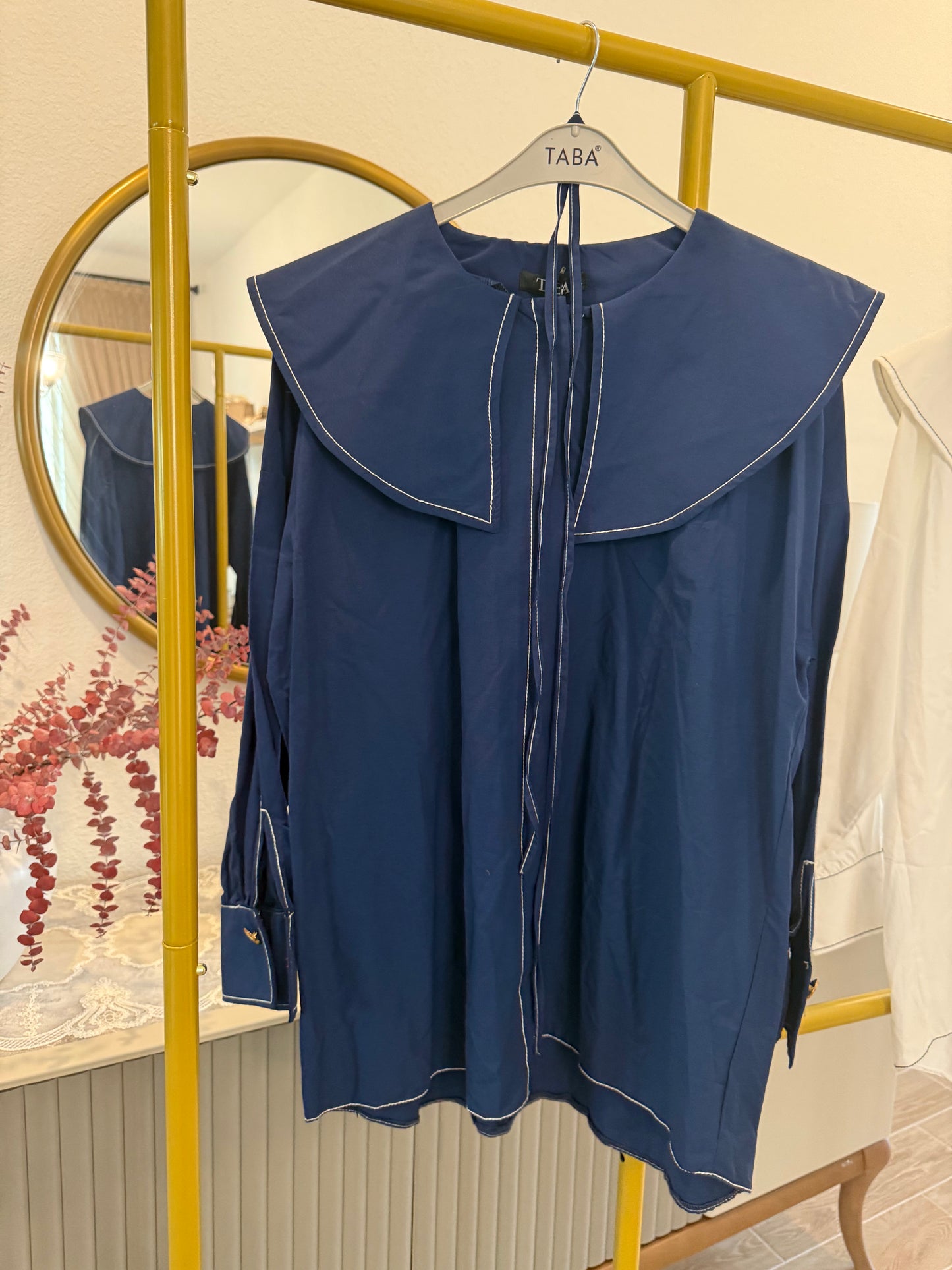 Long-sleeve blouses with oversized sailor-style collars