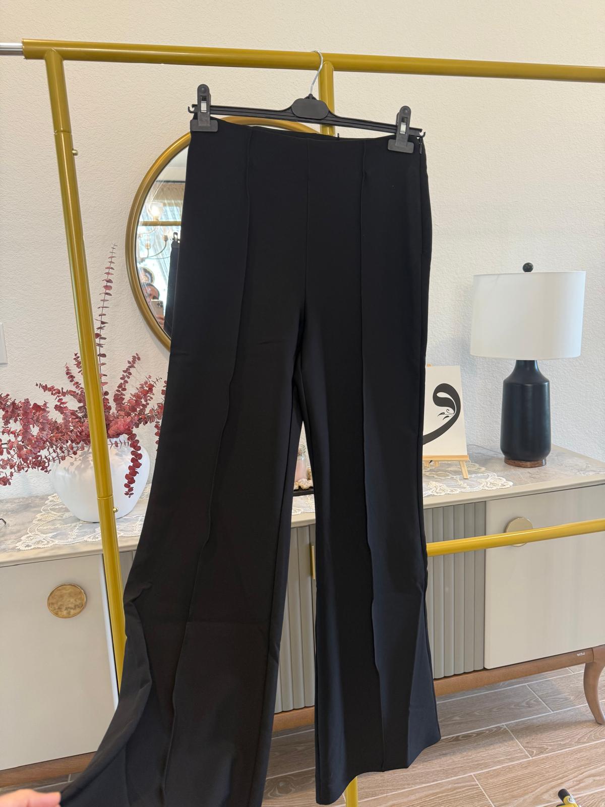 Touche Elegant Black Wide-Leg Pants