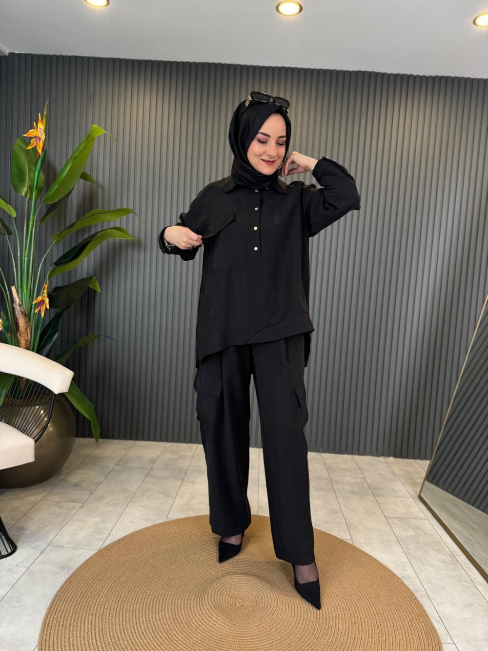 Black Passion Pantsuit with Dubai Detail and Pockets