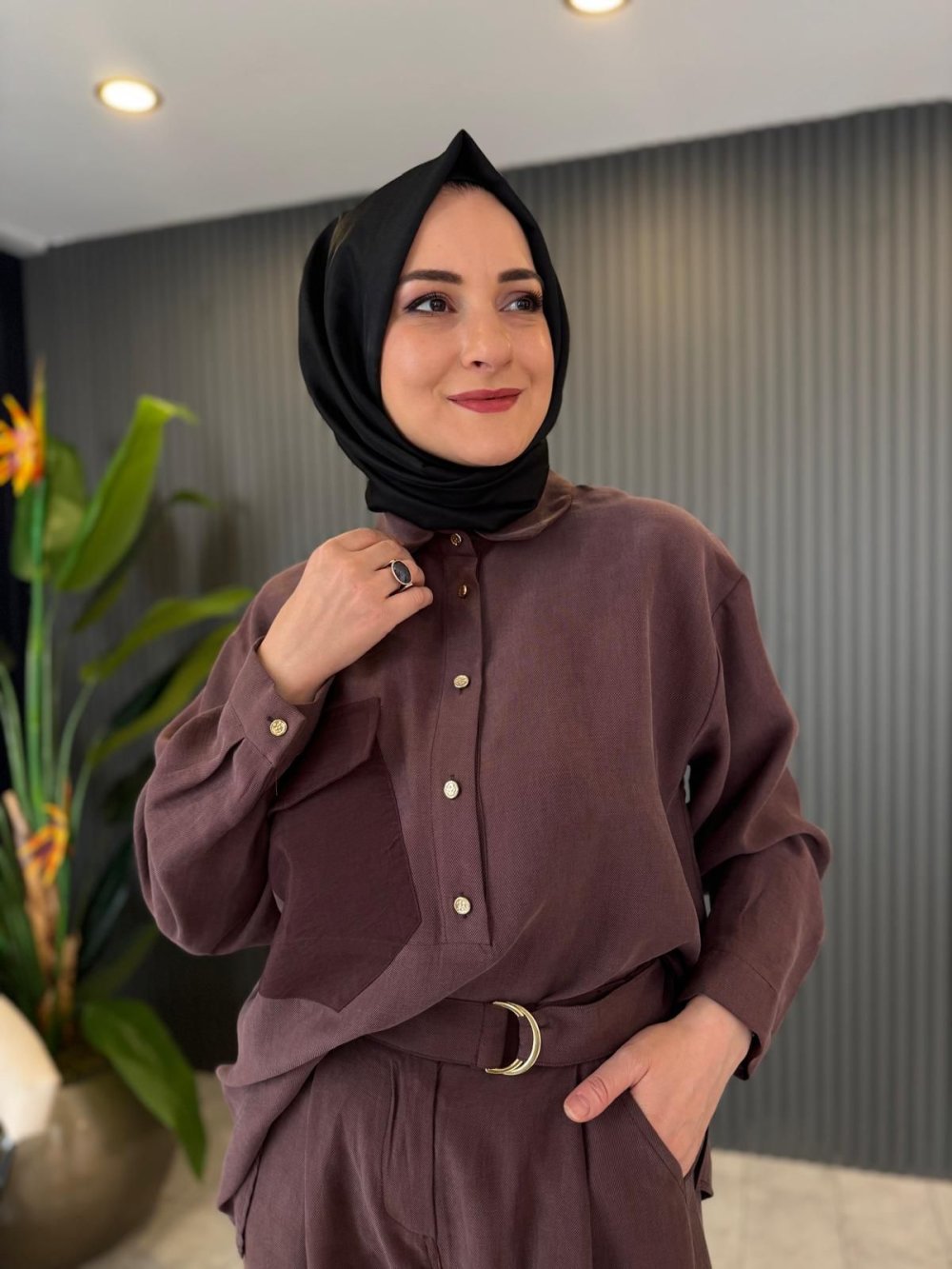 Dubai Garnished Pocket Passion Pants Set in Reddish Brown