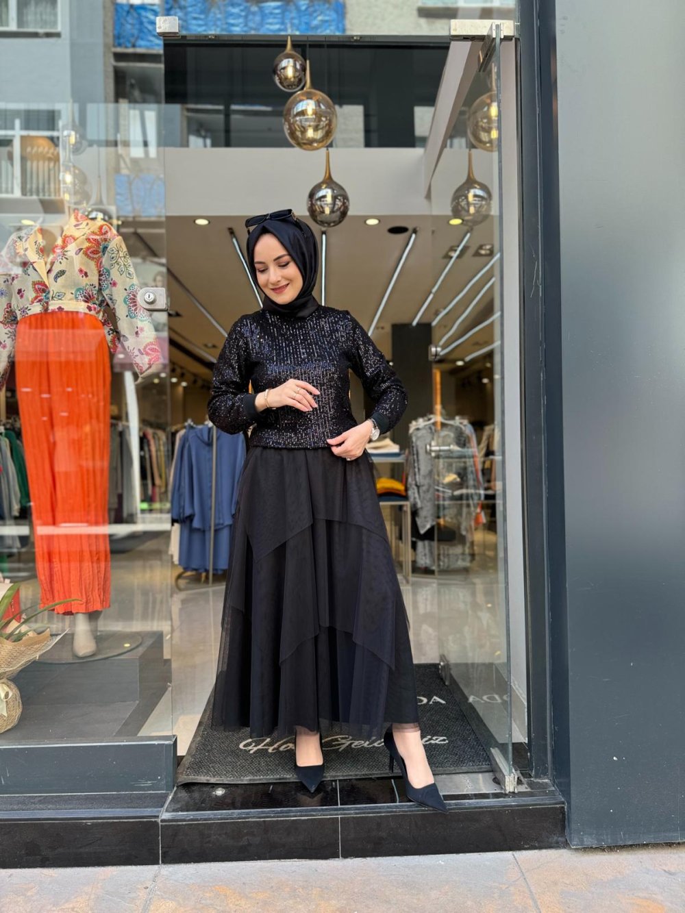 Skirted Evening Dress Set with Sequins in Black