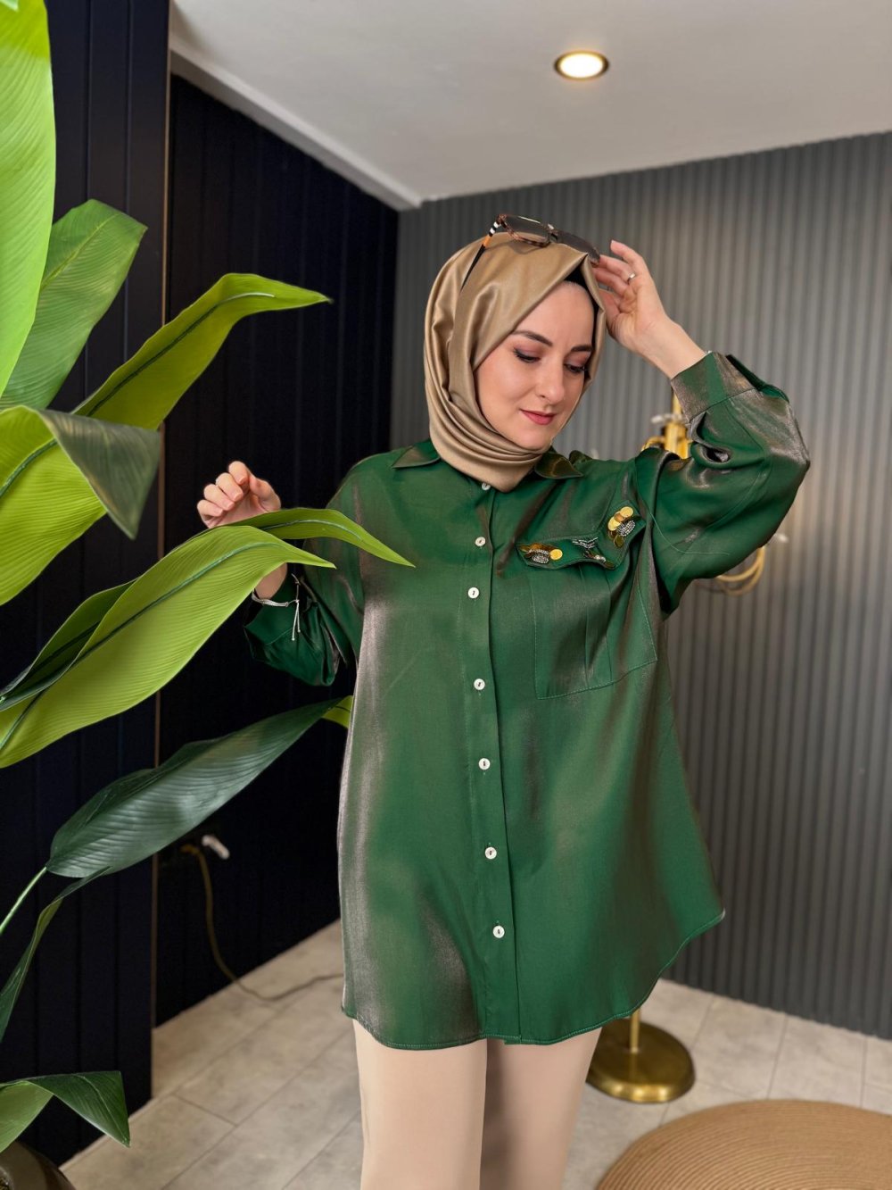 Silvis Stone-Embroidered Tunic Emerald