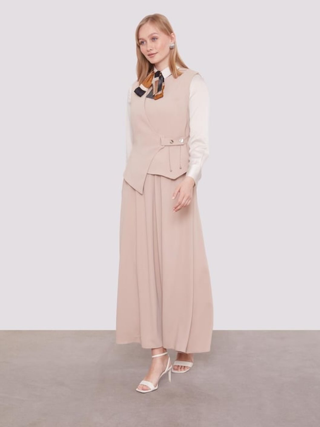 Levidor Blazer Skirt Set