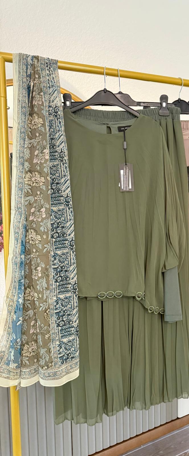 Chiffon Skirt Set with Tilda Detail Sleeves