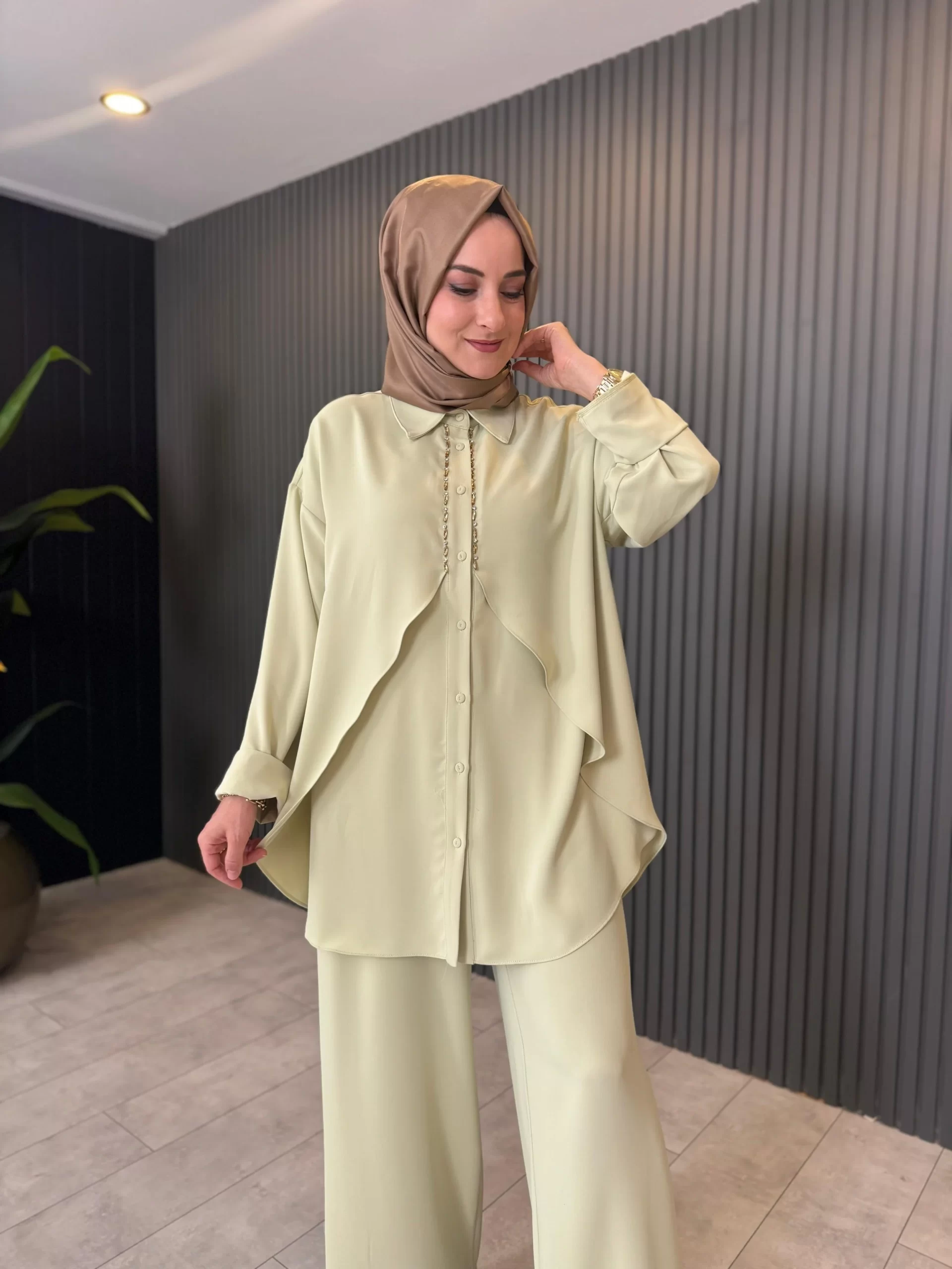 Vien Crepe Set - Image 2