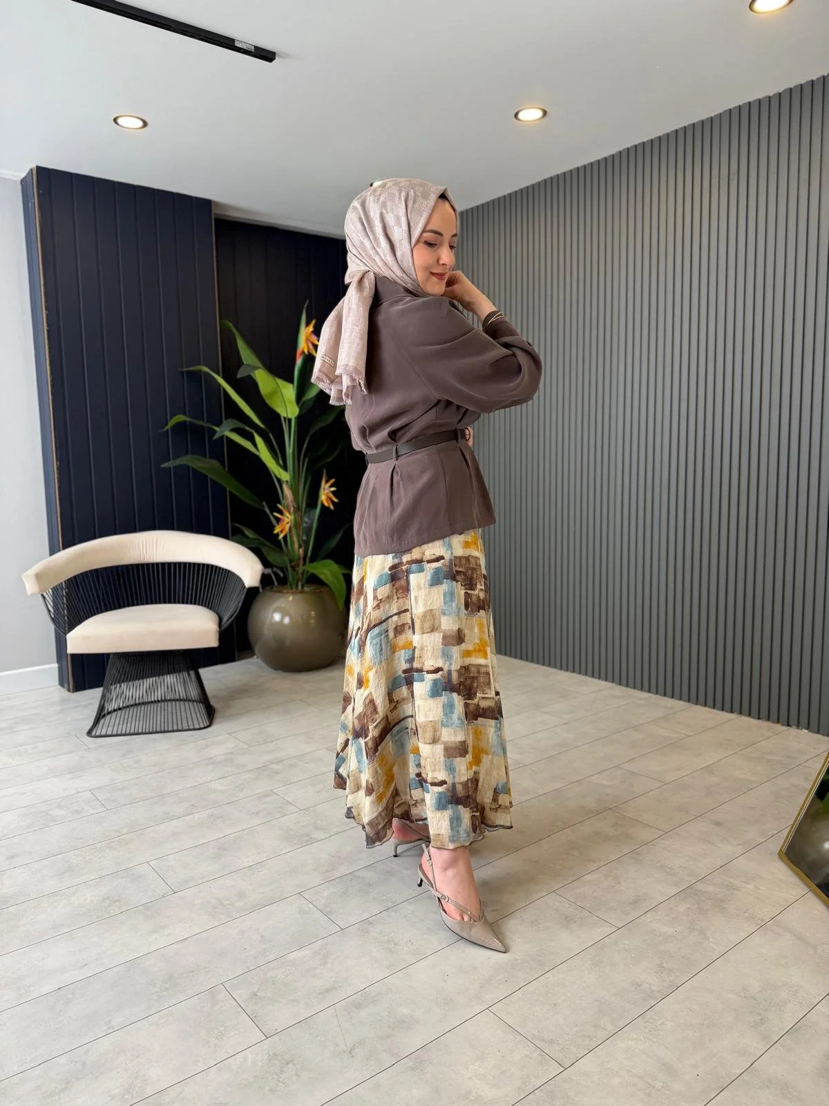 Levidor Violet Skirt Set With Belt - Image 2