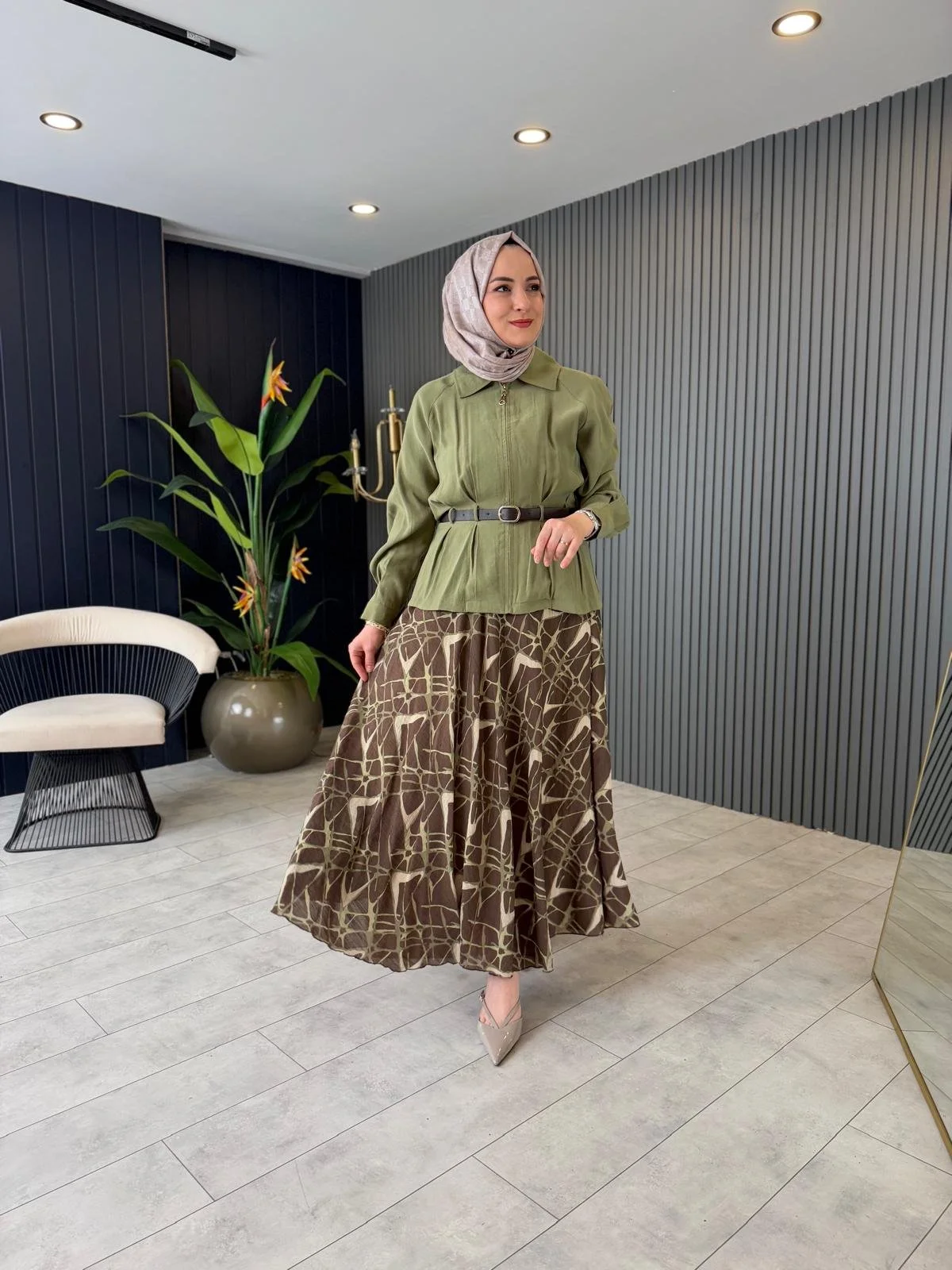 Levidor Violet Skirt Set With Belt - Image 7