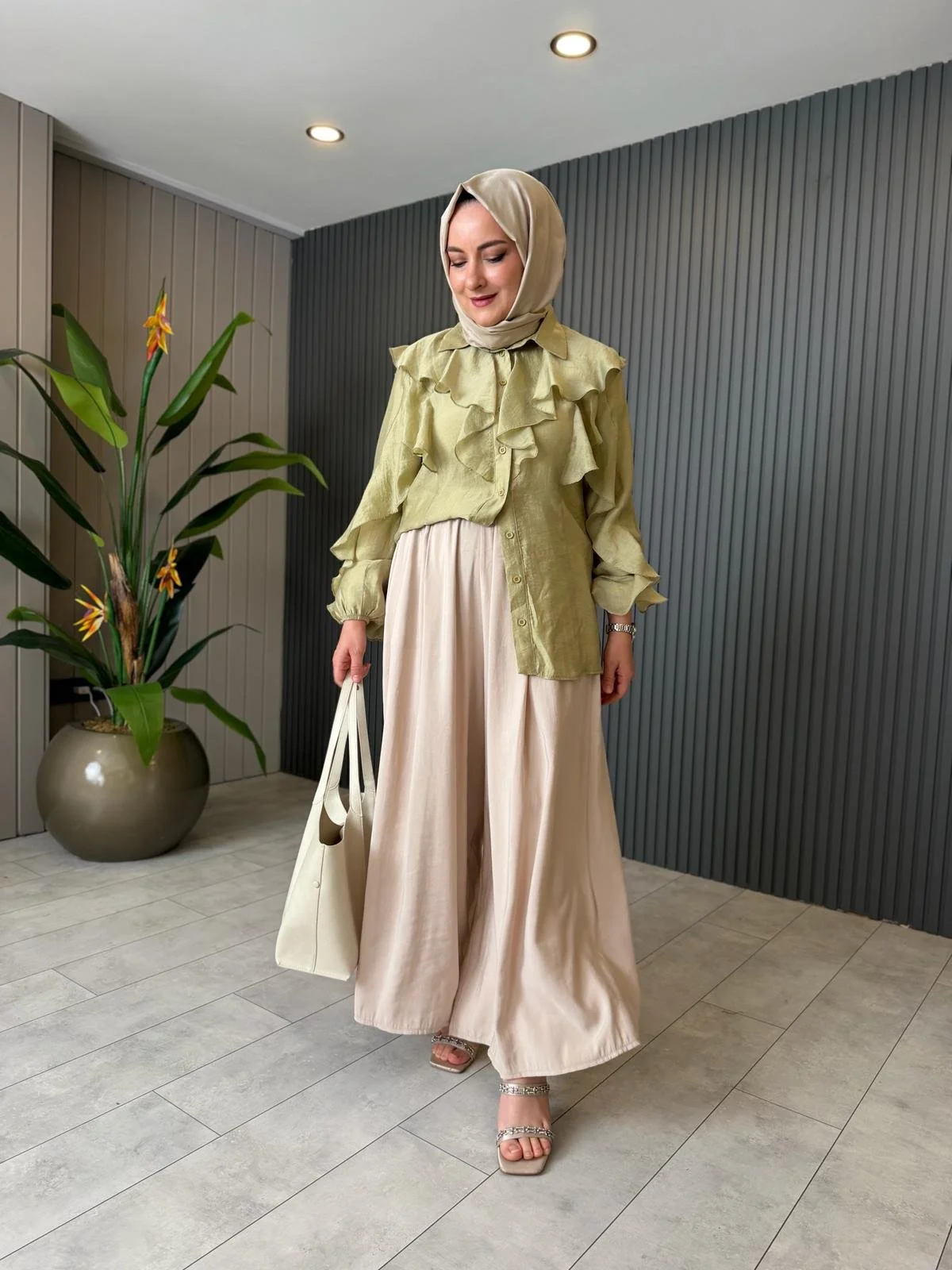 Huma Skirt Style Pants - Image 11