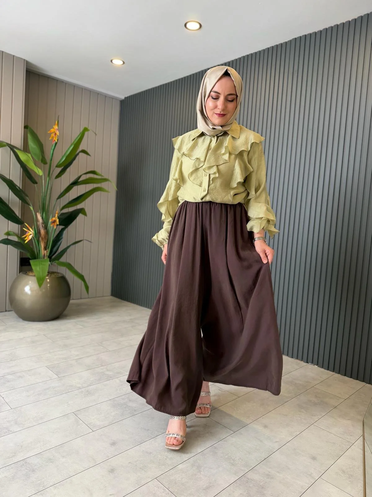 Huma Skirt Style Pants - Image 5