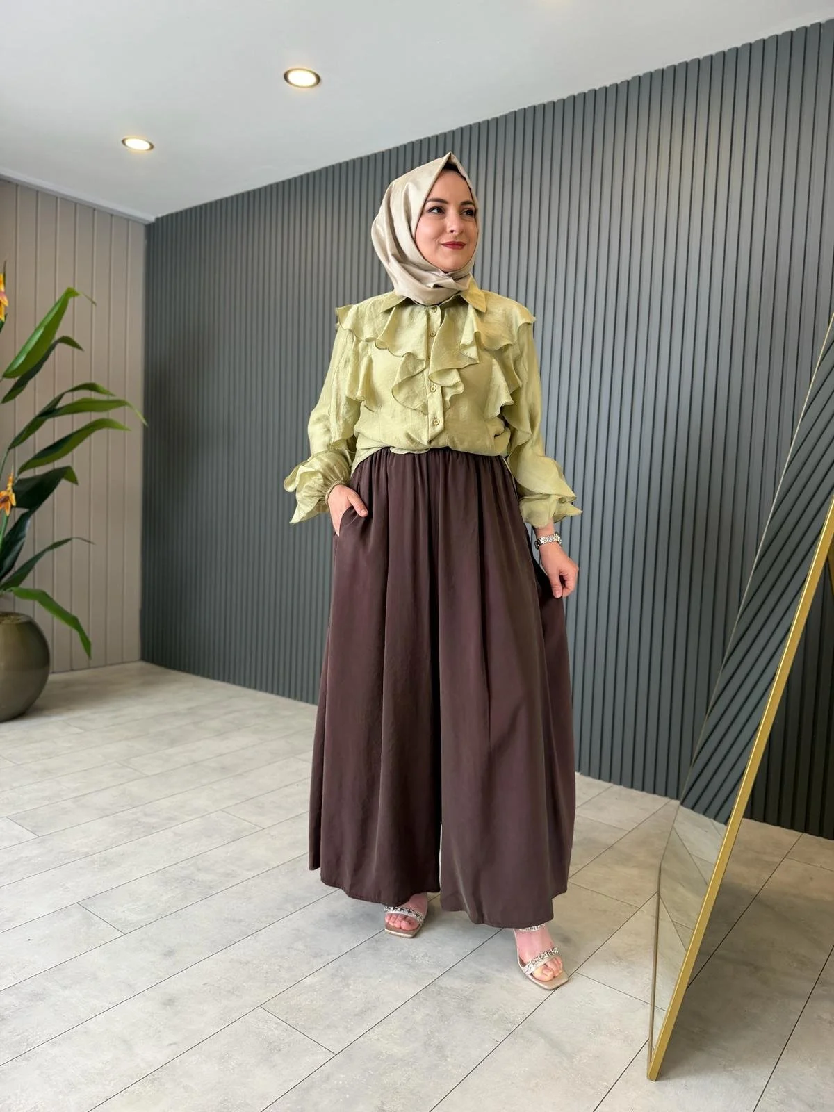 Huma Skirt Style Pants - Image 7