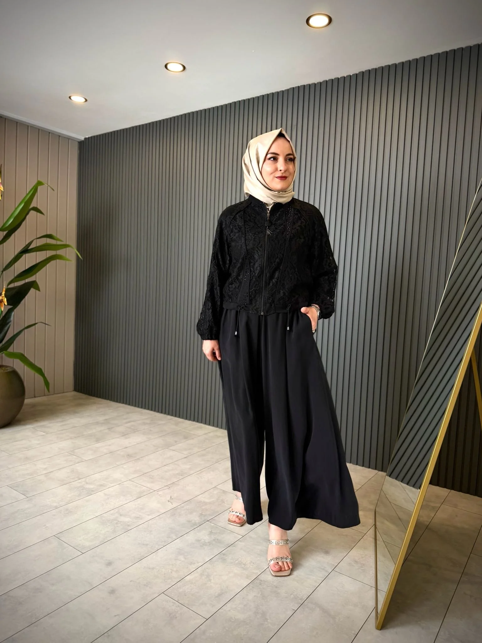 Huma Skirt Style Pants - Image 8