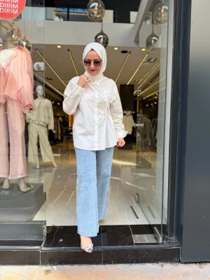Flower and Gem Embellished Jeans