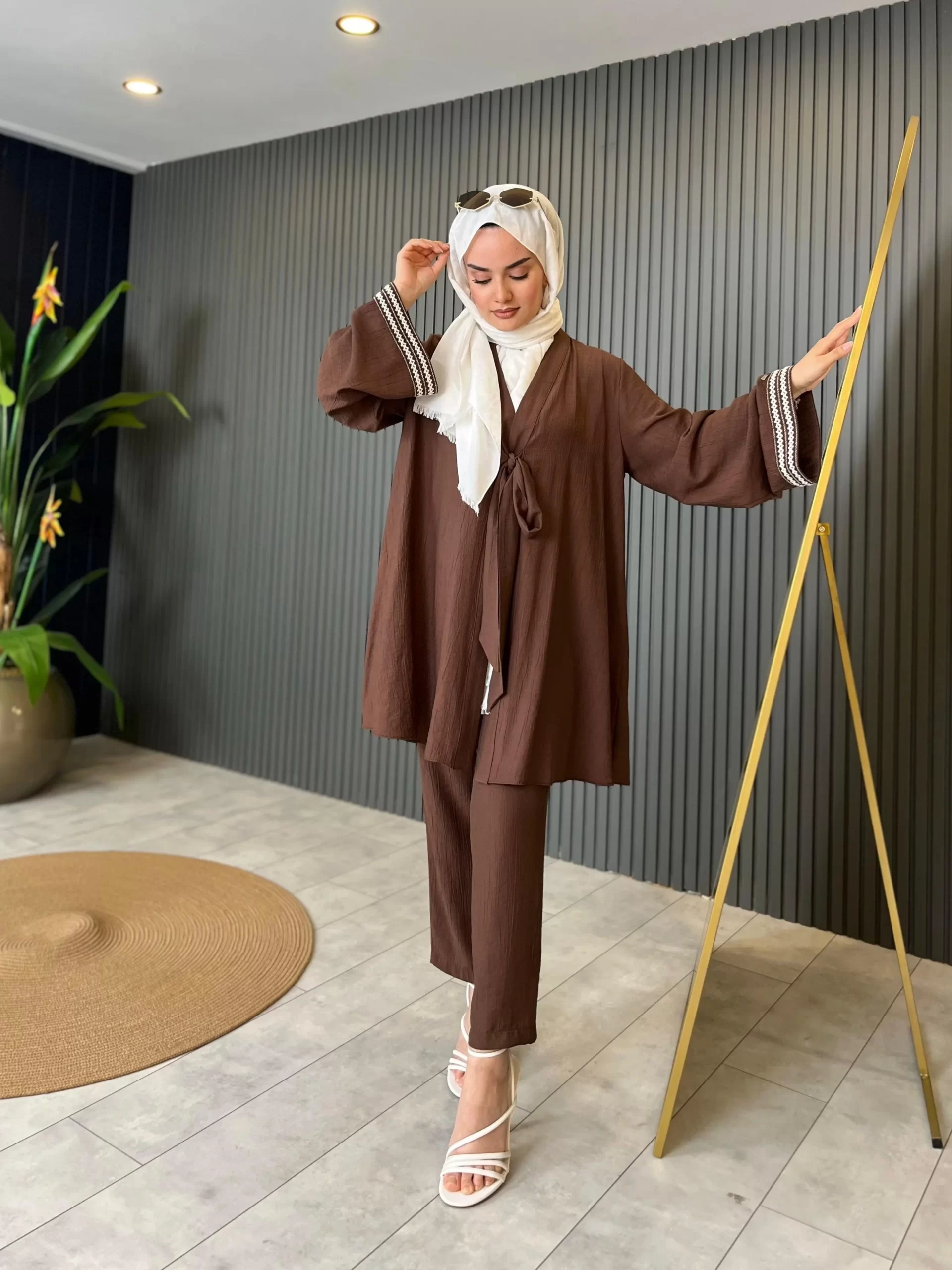 Embroidery-detailed Kimono-style Set - Image 9